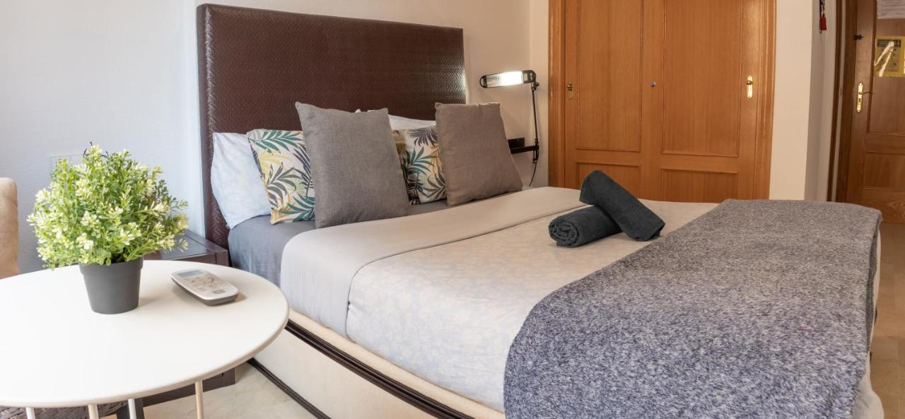 Galvez Rooms Málaga Esterno foto